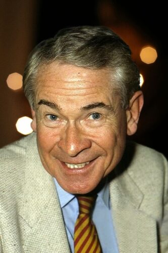 Stanley Baxter’s Net Worth: A Comprehensive Overview, Early Life, Height & Weight, Education, Care and Much More